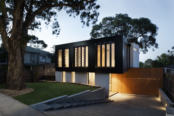 Aqsatech in Dubai - UAE modern architecture detail - Aqsa Tech renovation services Dubai